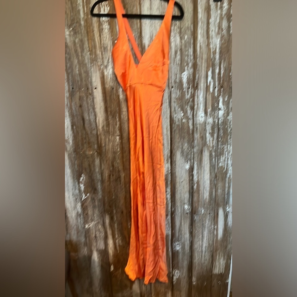 NWT BARDOT GOWN, size xsmall/size 2